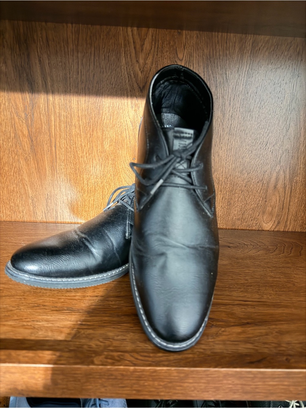 London Fog Black Leather Men’s Chukka Boots